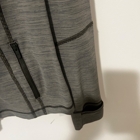 Lululemon Define Jacket Olive Green & White Pattern - 10 - Picture 4 of 9